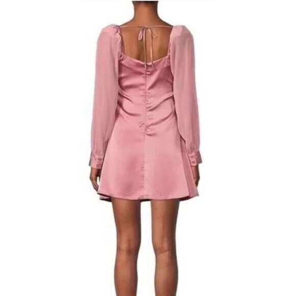 WEWOREWHAT Satin Silky Cowl Square Neck Cuffed Sleeves Mauve Mini Dress Size 2 - Picture 2 of 12